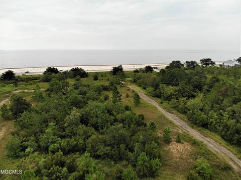 97 99 Pitcher Pt, Long Beach, MS 39560 photo 2