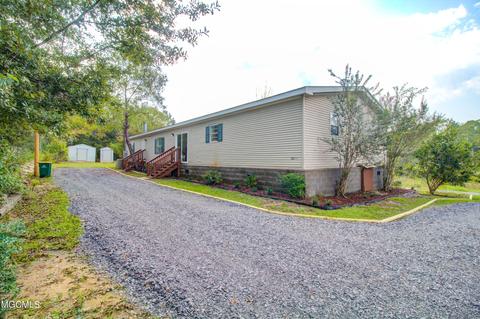 18308 Leslis Ln, Saucier, MS 39574 photo 1