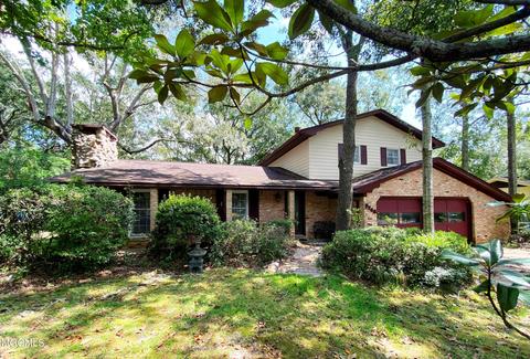 3748 Riverpine Dr, Moss Point, MS 39563 photo 1