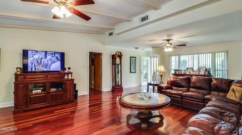 584 Mockingbird Dr, Long Beach, MS 39560 photo 3