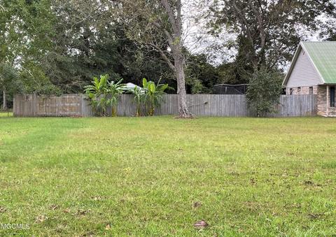 81 Herscel Mitchell Rd, Picayune, MS 39466 photo 3