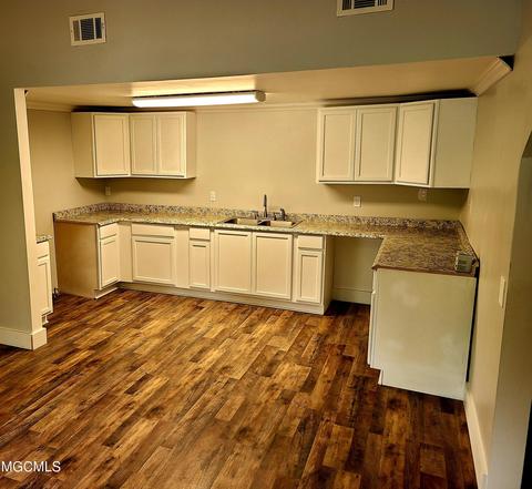 308 Inside Rd, Picayune, MS 39466 photo 3