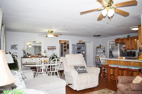 9157 River Rd, Lucedale, MS 39452 photo 4