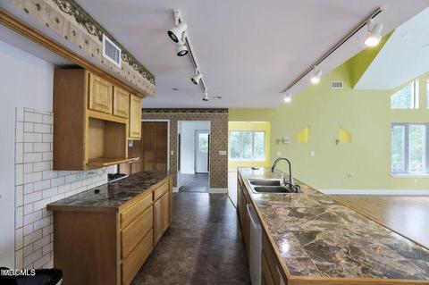 150 Maple Dr, Perkinston, MS 39573 photo 11