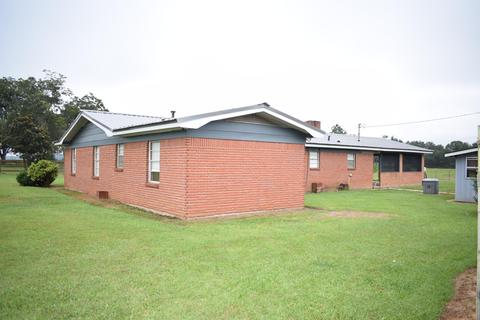 249 V E Howell Rd, Lucedale, MS 39452 photo 4
