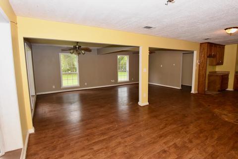 3608 Sheffield Rd, Moss Point, MS 39562 photo 3