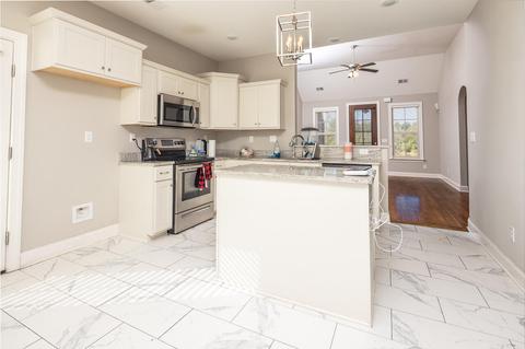 4902 E Margarette Cir, Olive Branch, MS 38654 photo 9