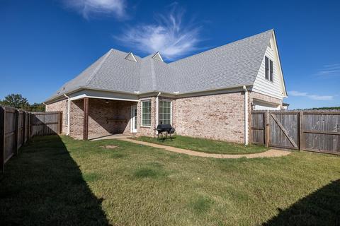4902 E Margarette Cir, Olive Branch, MS 38654 photo 25