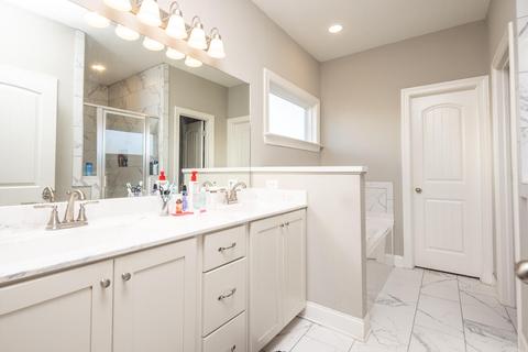 4902 E Margarette Cir, Olive Branch, MS 38654 photo 11