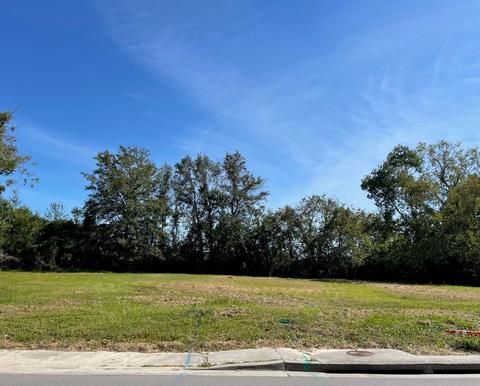 262 Crawford St, Biloxi, MS 39530