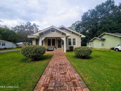 503 E Center St, Canton, MS 39046 photo 1