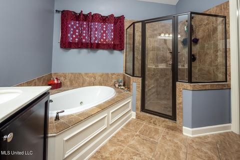 4227 Blake Cir, Olive Branch, MS 38654 photo 9