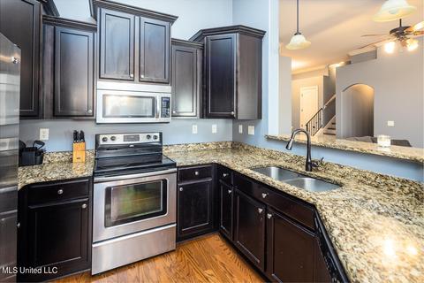 4227 Blake Cir, Olive Branch, MS 38654 photo 6