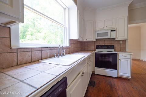 524 Seneca Ave, Jackson, MS 39216 photo 9