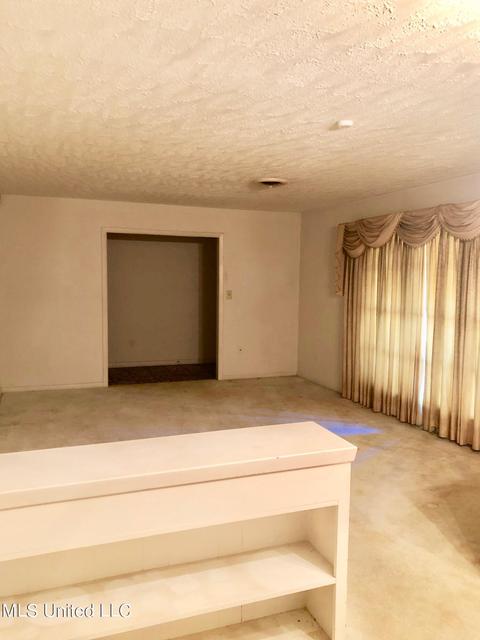 6575 Livingston Rd, Jackson, MS 39213 photo 4