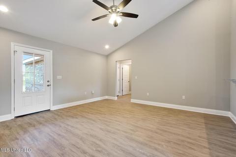 37 Cascade Cv, Perkinston, MS 39573 photo 4