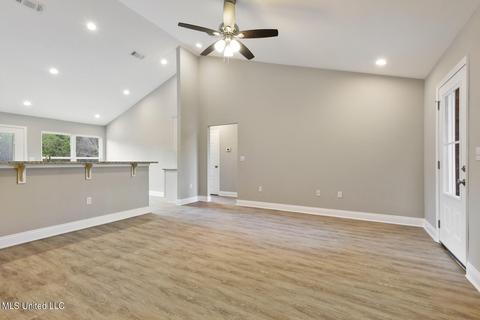 37 Cascade Cv, Perkinston, MS 39573 photo 5