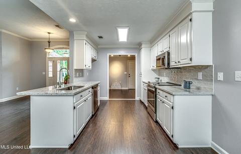 252 Azalea Ct, Brandon, MS 39047 photo 7