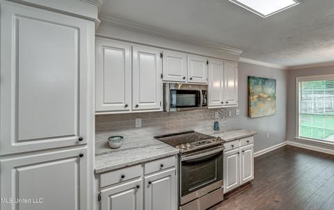 252 Azalea Ct, Brandon, MS 39047 photo 9