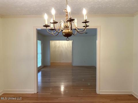 4436 Woodlark Dr, Jackson, MS 39211 photo 4