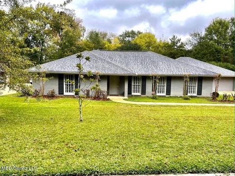 4436 Woodlark Dr, Jackson, MS 39211 photo 1