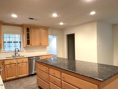 4436 Woodlark Dr, Jackson, MS 39211 photo 7