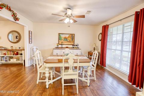 511 N Forest Ave, Long Beach, MS 39560 photo 8