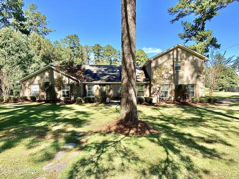 507 NW Oak St, Magee, MS 39111 photo 1