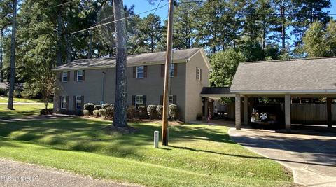 507 NW Oak St, Magee, MS 39111 photo 4