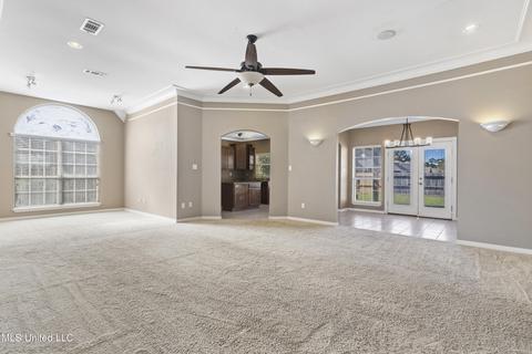 6905 Gregory Dr, Biloxi, MS 39532 photo 3