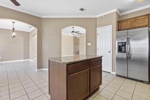6905 Gregory Dr, Biloxi, MS 39532 photo 10