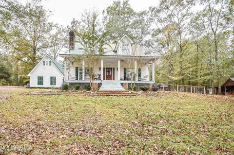 1385 Carroll Dr, Terry, MS 39170 photo 1