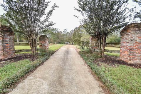 1385 Carroll Dr, Terry, MS 39170 photo 40
