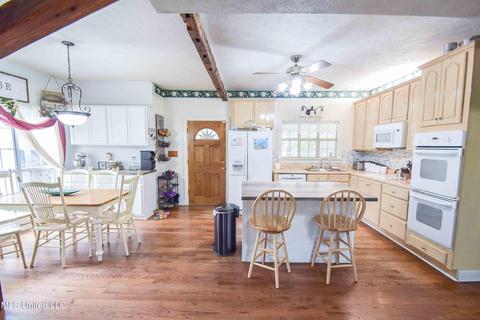 1385 Carroll Dr, Terry, MS 39170 photo 9