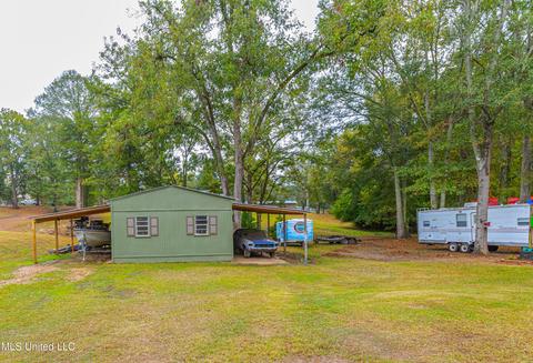 140 Alton Cir, Benton, MS 39039 photo 32