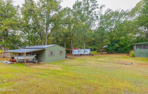 140 Alton Cir, Benton, MS 39039 photo 33