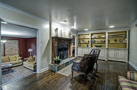 655 Meadowbrook Rd, Jackson, MS 39206 photo 17
