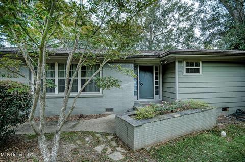 655 Meadowbrook Rd, Jackson, MS 39206 photo 1