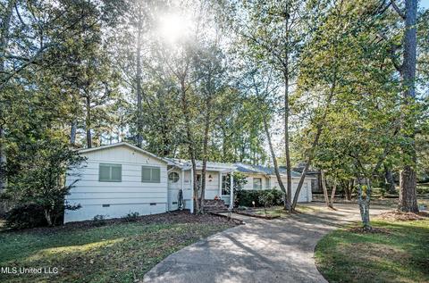 2335 E Northside Dr, Jackson, MS 39211 photo 3