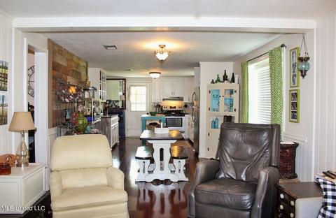 123 Gordon Rd, Lucedale, MS 39452 photo 4