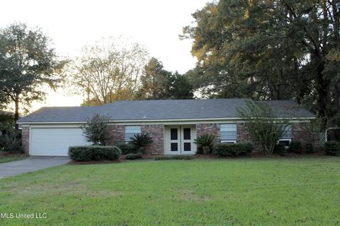 404 SE 7th Ave, Magee, MS 39111 photo 1