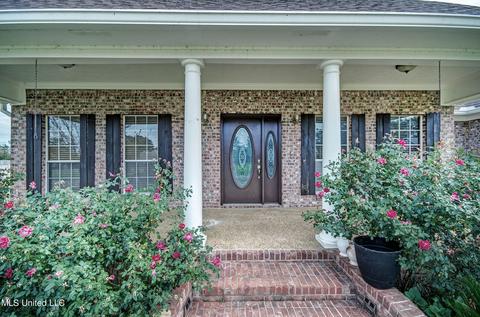 166 Grandview Dr, Florence, MS 39073 photo 4