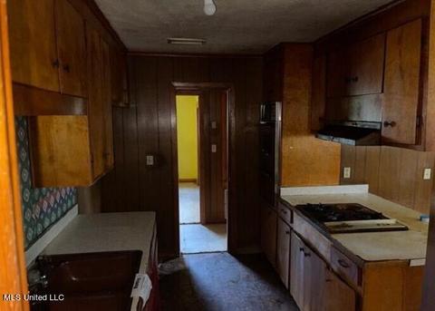 302 Mead St, Forest, MS 39074 photo 4