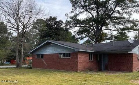 302 Mead St, Forest, MS 39074 photo 3