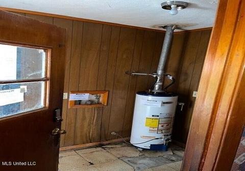 302 Mead St, Forest, MS 39074 photo 12