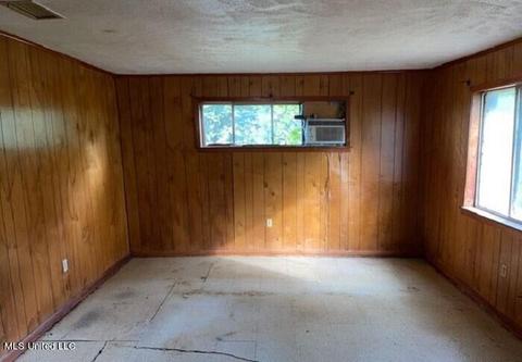 302 Mead St, Forest, MS 39074 photo 6
