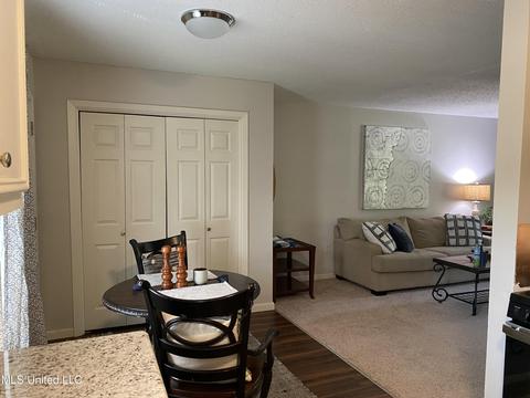 315 W Jasper St, Brandon, MS 39042 photo 14