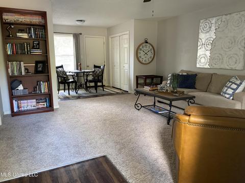 315 W Jasper St, Brandon, MS 39042 photo 3