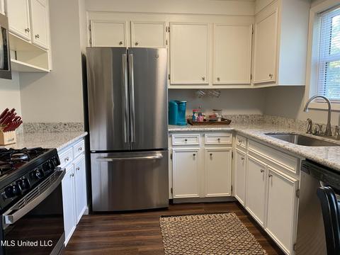 315 W Jasper St, Brandon, MS 39042 photo 13