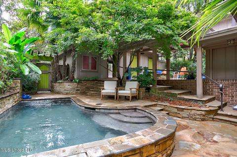 2209 E Northside Dr, Jackson, MS 39211 photo 4